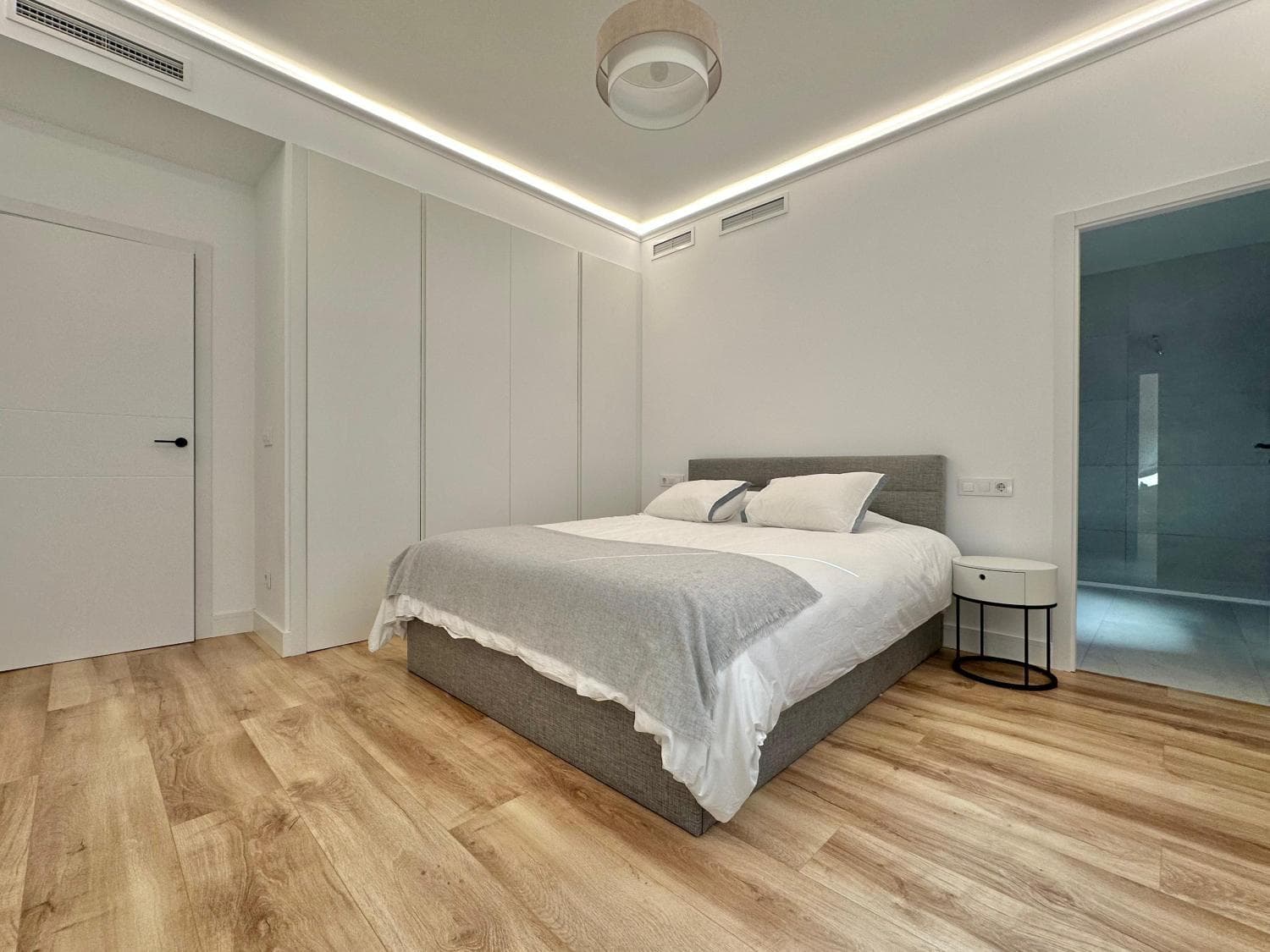 Image VirtualHome/tq6a8i3viutfuqucmj8j