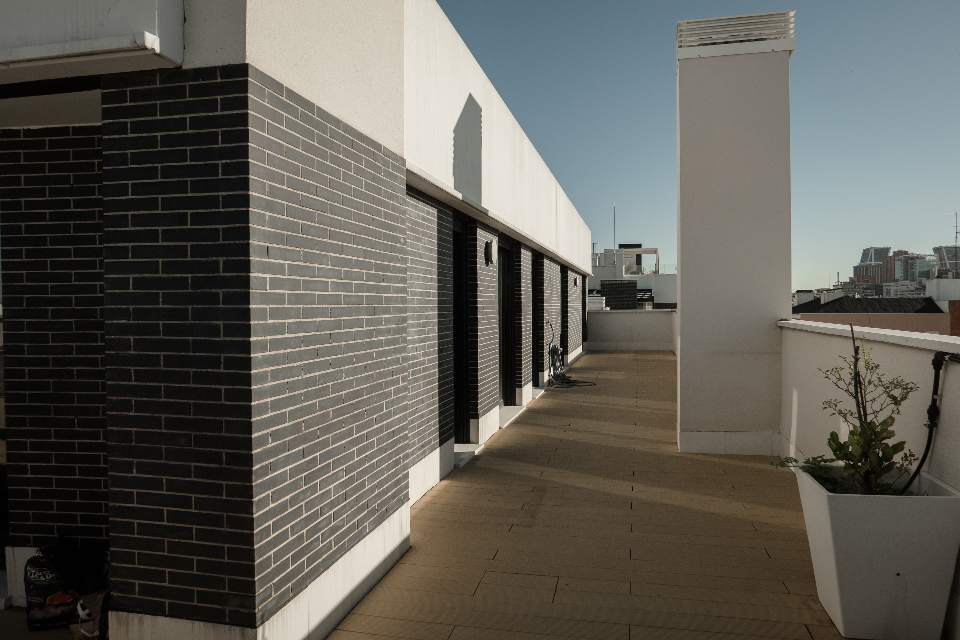 Image VirtualHome/rqa9ltbjljvgcmzgj3ma