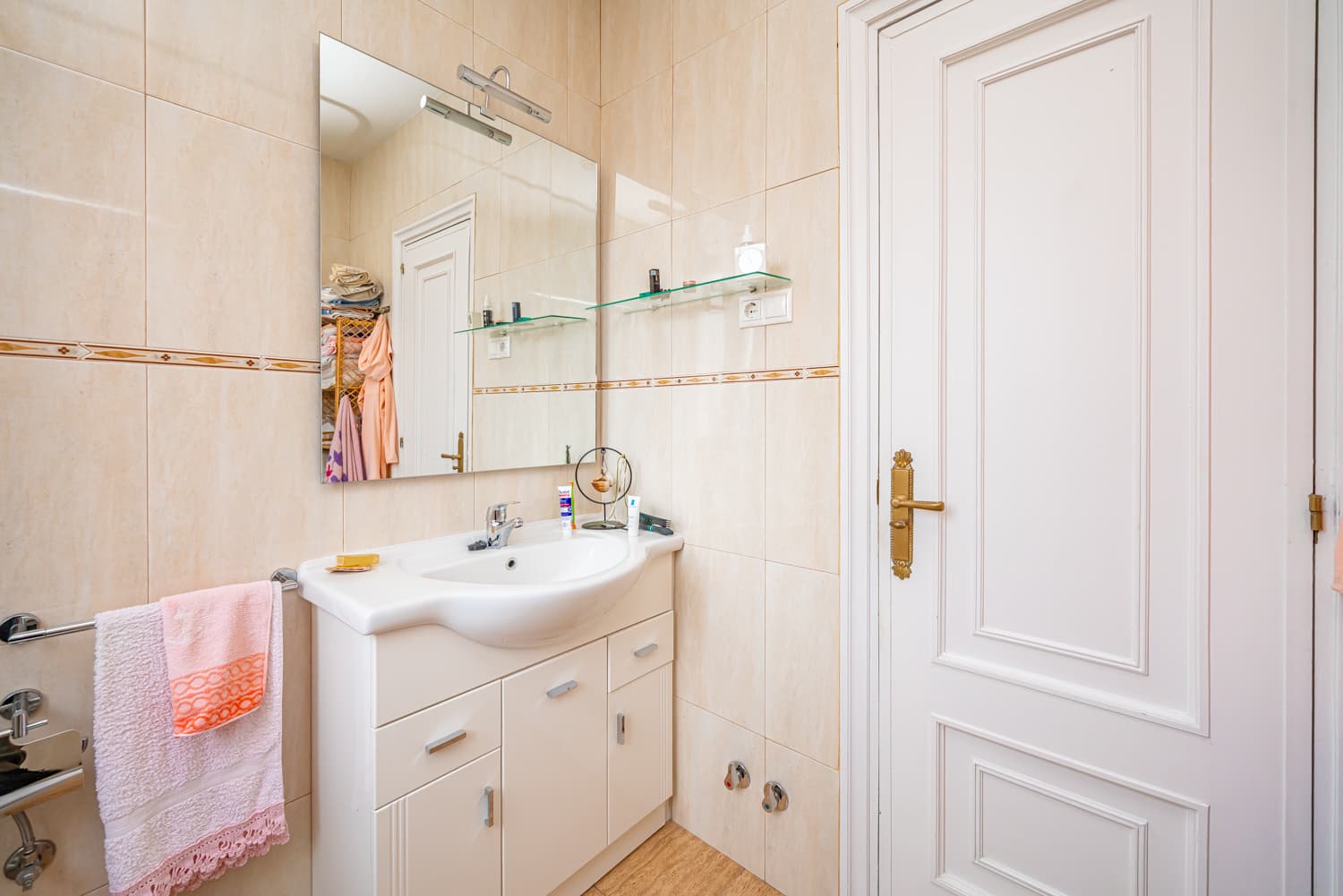 Image VirtualHome/baiboemkatwxoqhtcmbc