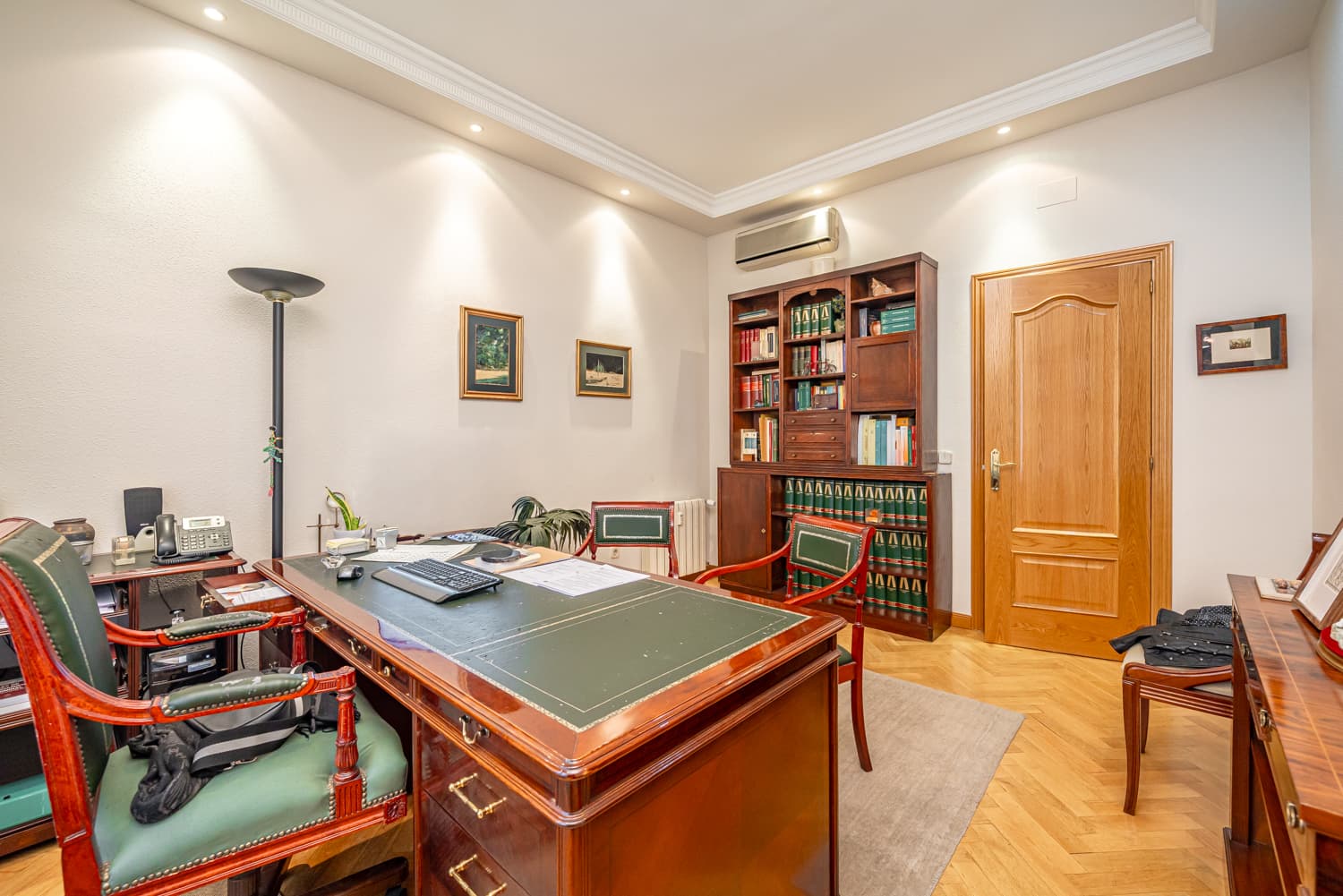 Image VirtualHome/o73uj0y4cfv48p1zypd2