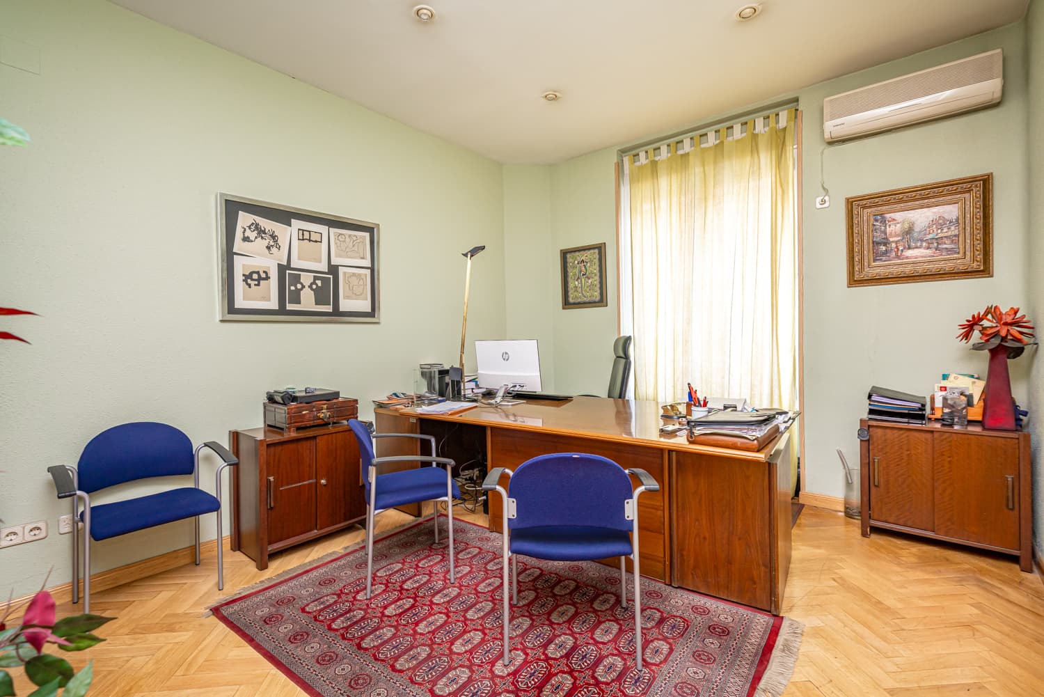 Image VirtualHome/fobgv0bhojdol5lkwmye