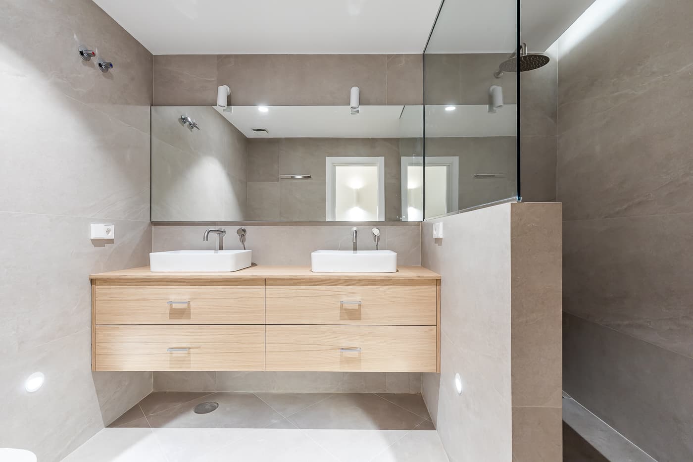 Image VirtualHome/pielbhp00i978oh8e40d