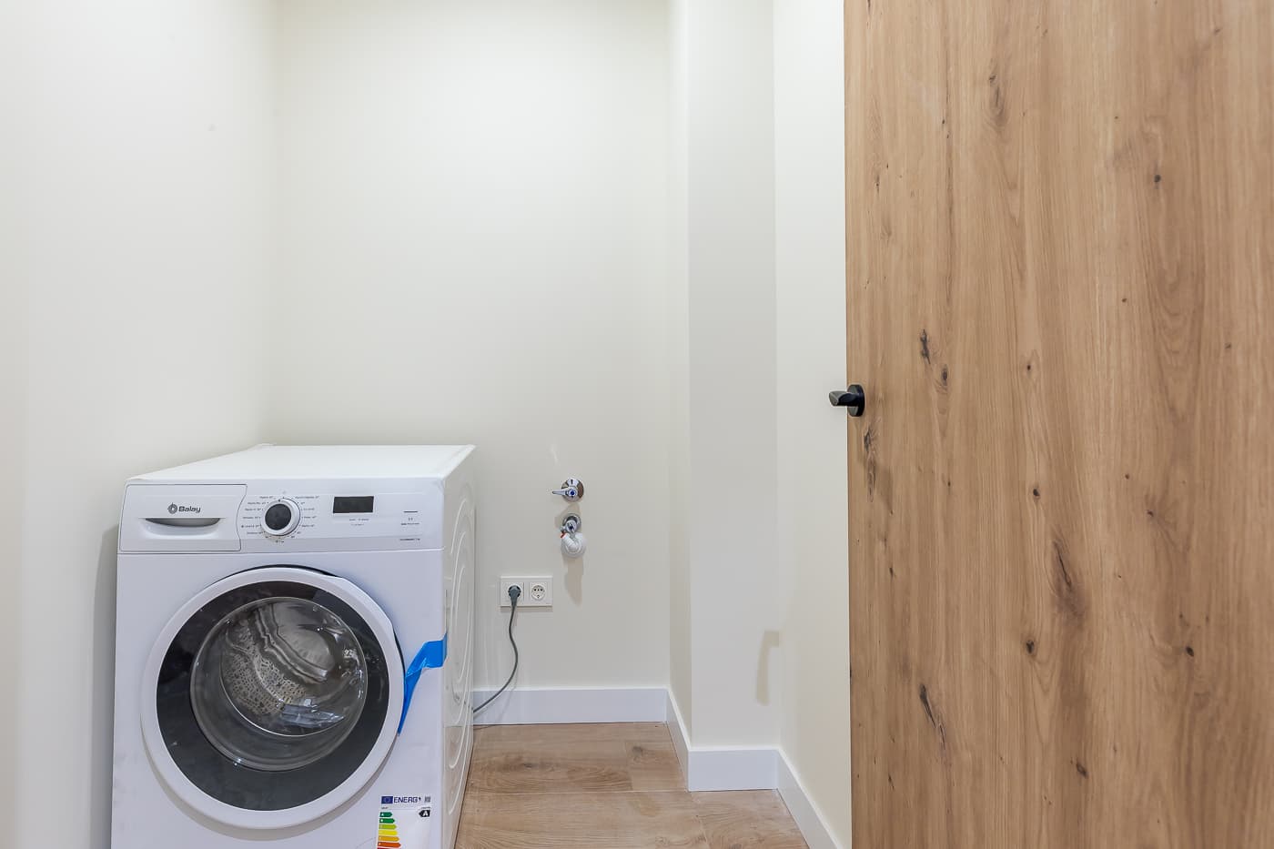 Image VirtualHome/qobffef8j8lvjtt32b5b