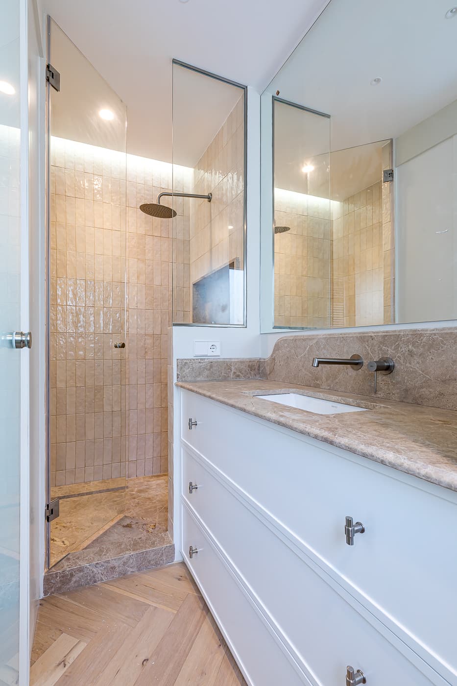 Image VirtualHome/cxze4r63sxc4uixnkwg5