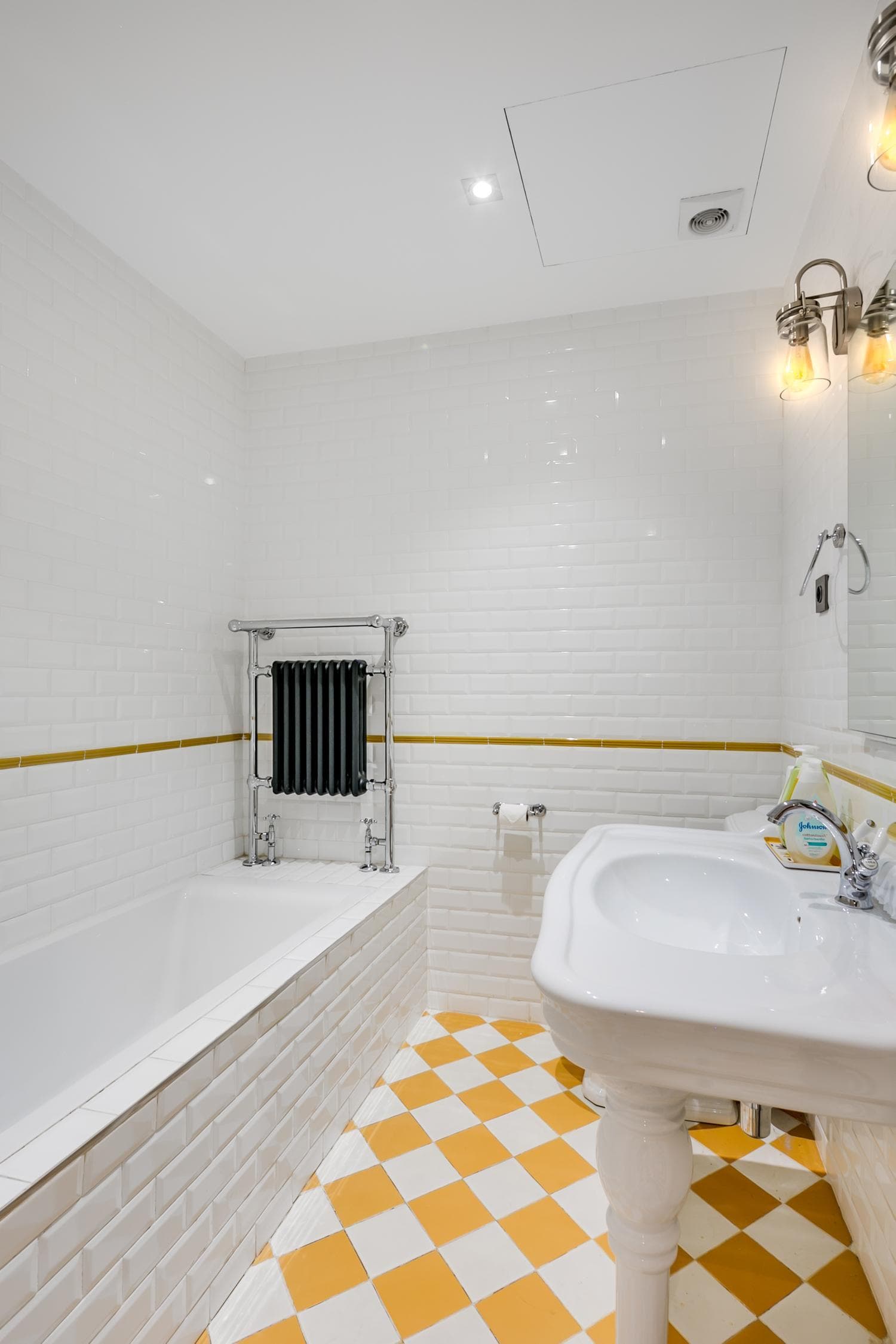 Image VirtualHome/oamkxo8sjpgqyrpruonz