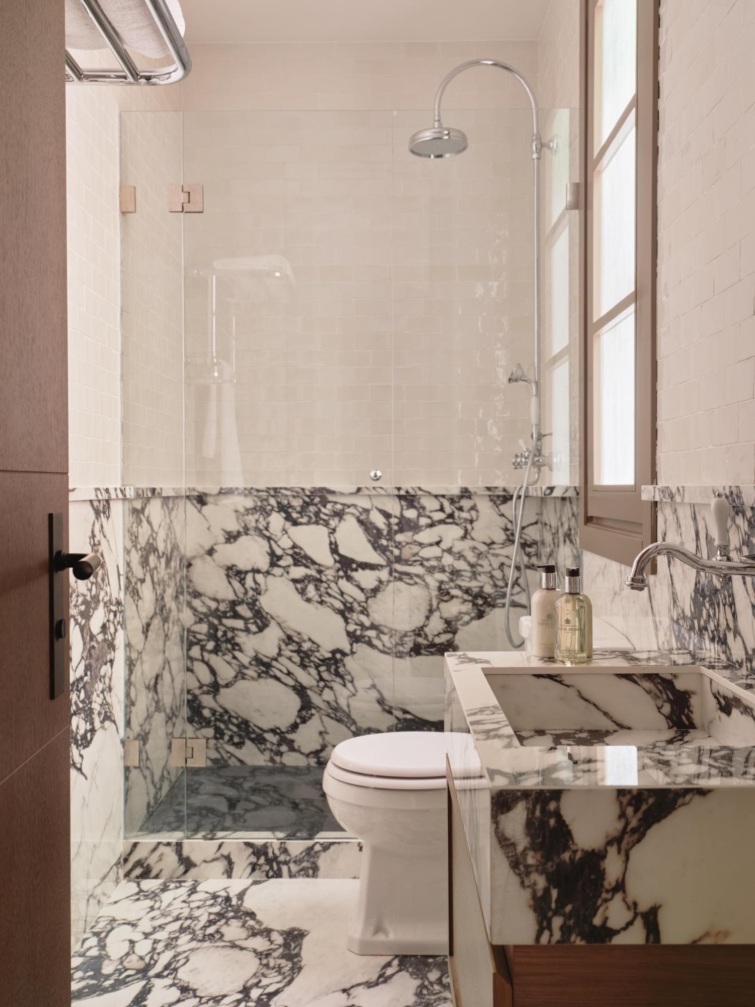 Image VirtualHome/ktli6hy7vawhfhf3oy9b