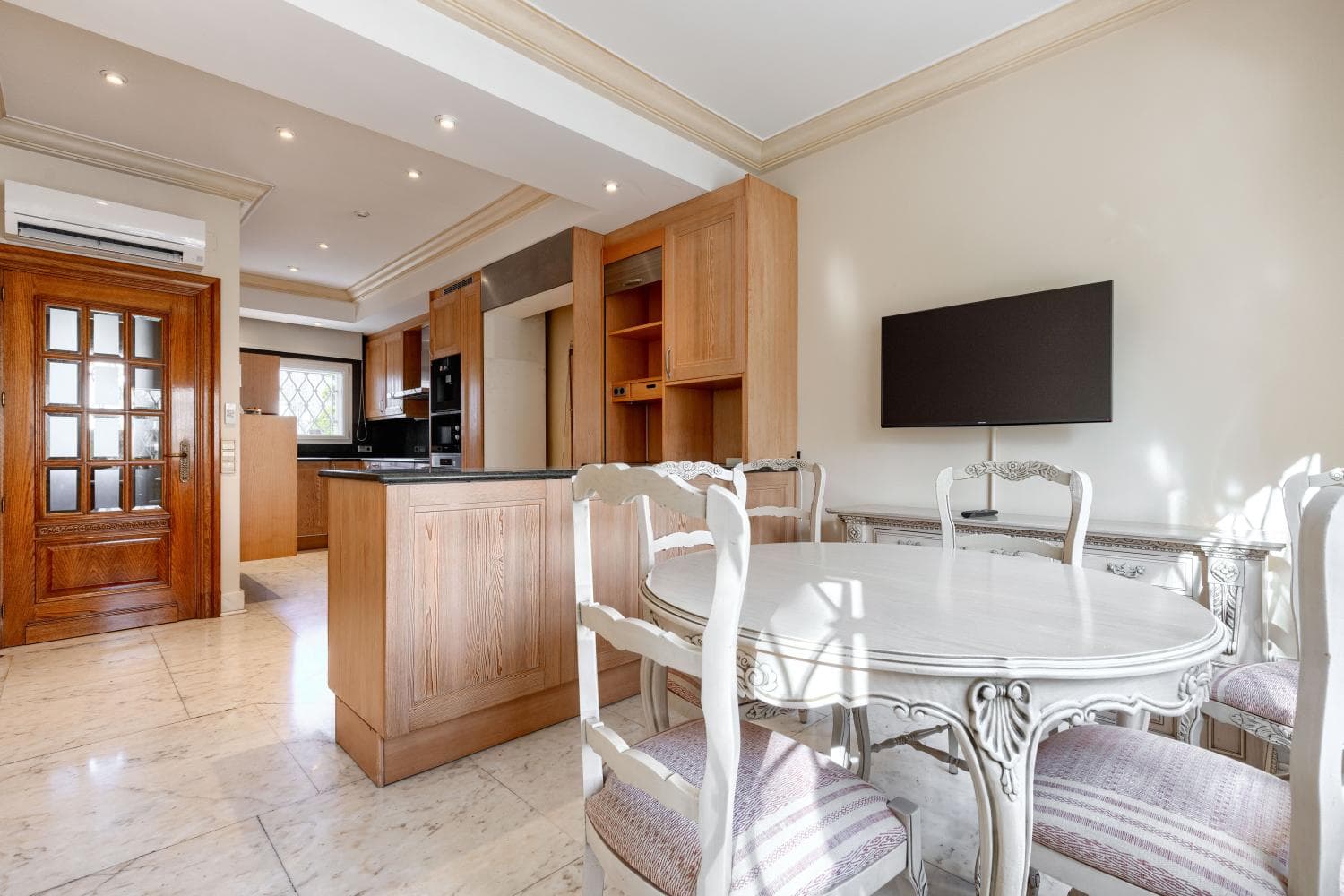 Image VirtualHome/rb2htjrjsfutjyddfngj