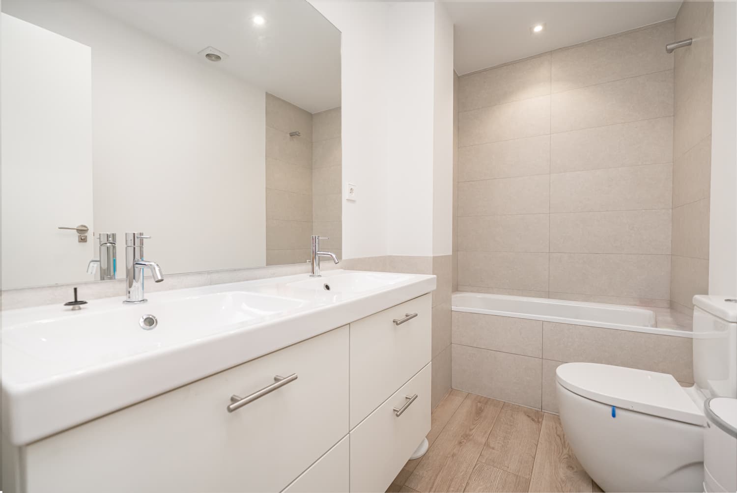 Image VirtualHome/dyjjz1f2old8rngqvjfr