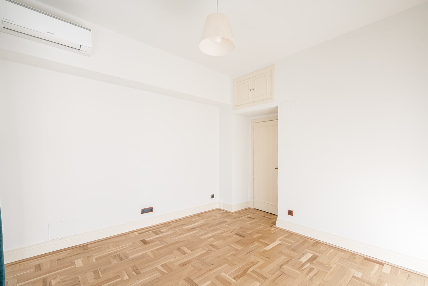 Image VirtualHome/ybhdmanwrqj3s692h053