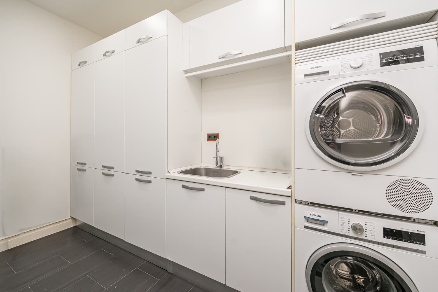 Image VirtualHome/wiwtl4un04bfc3046gux