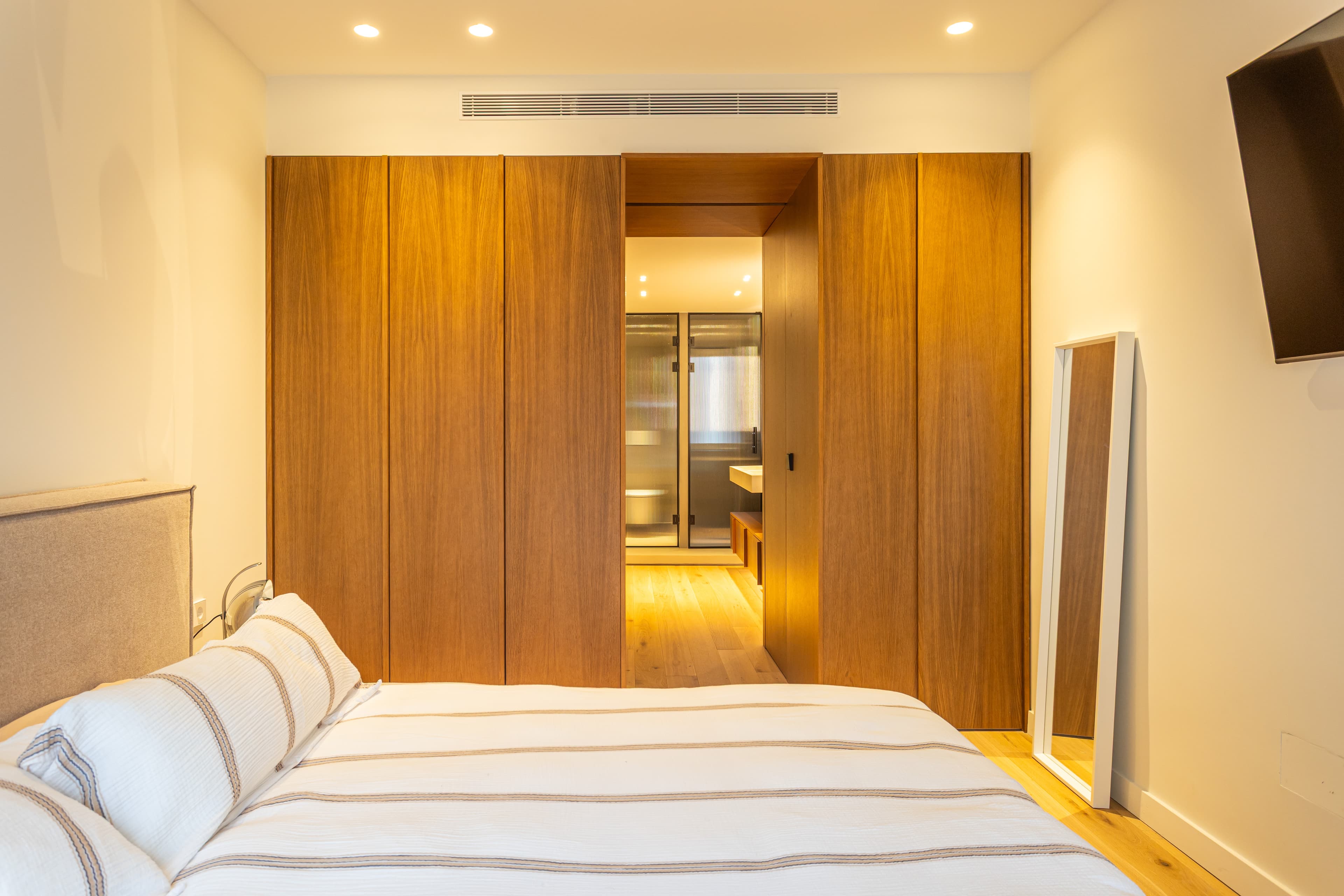 Image VirtualHome/foxosetcnor8ddhgpsee