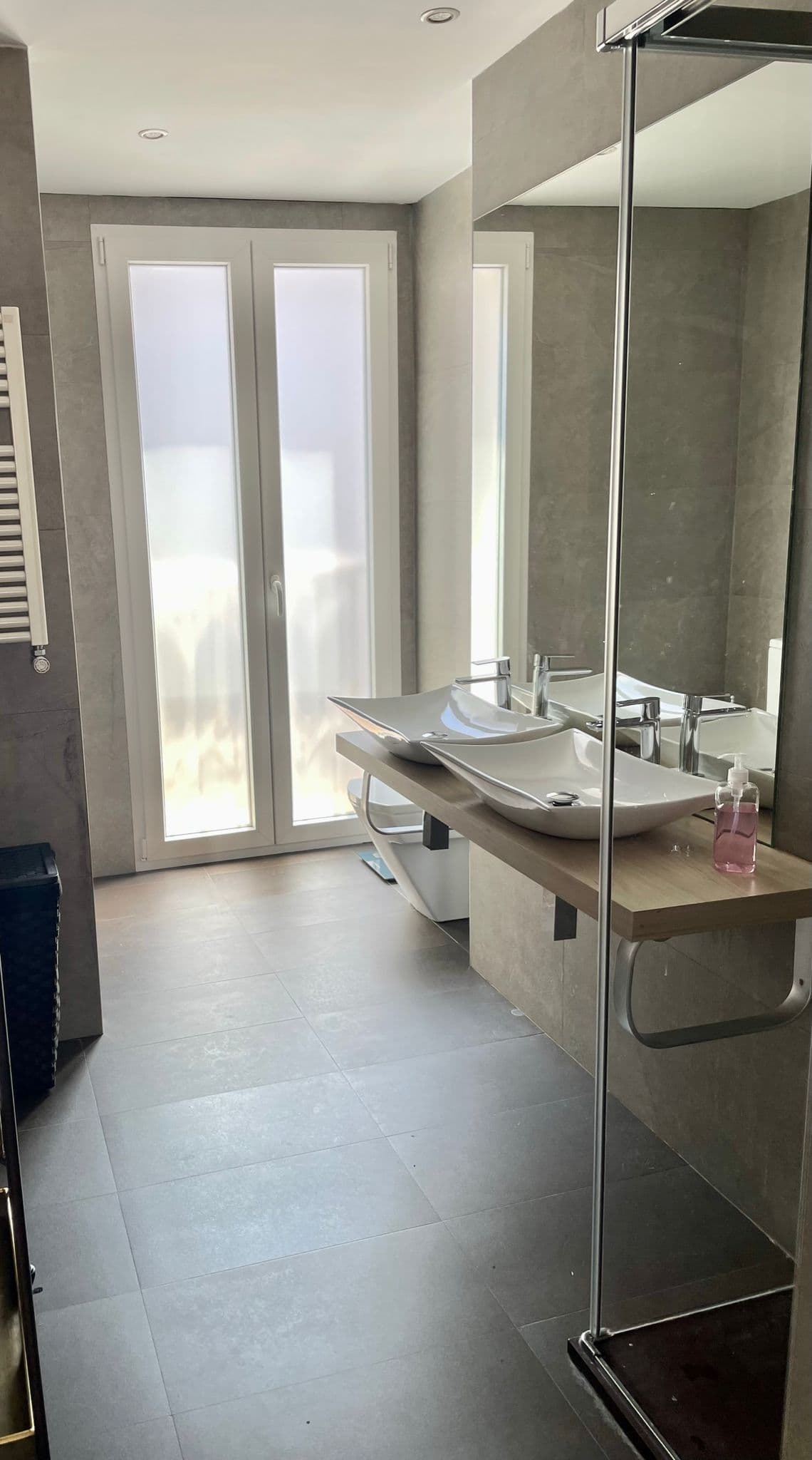 Image VirtualHome/b0vwhjm8lm3pefpoqpci