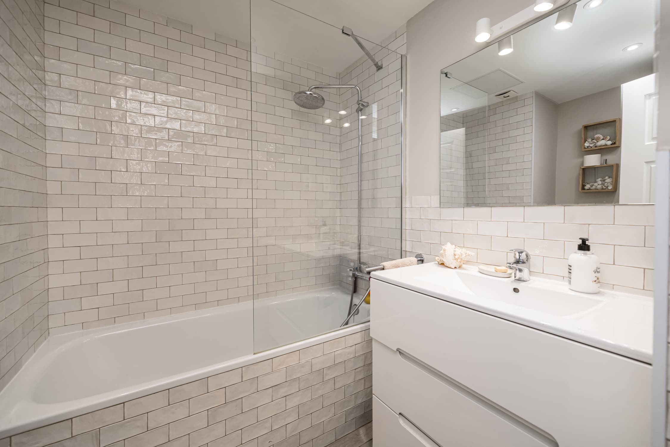 Image VirtualHome/cxirj1oixypy4z3pcuqw