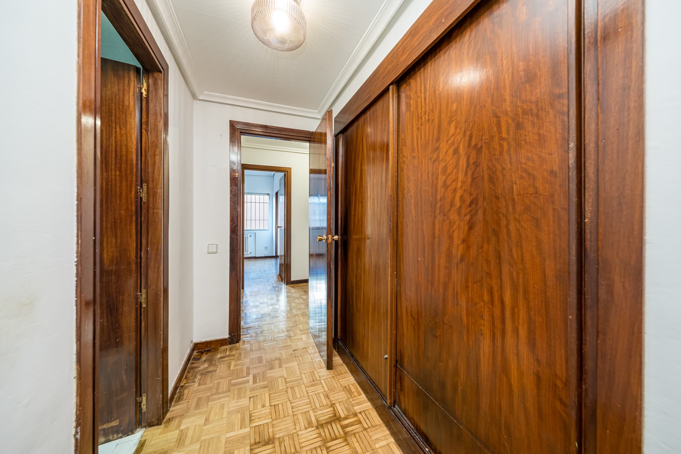 Image VirtualHome/dqgl21r8rixhdyjbipqd